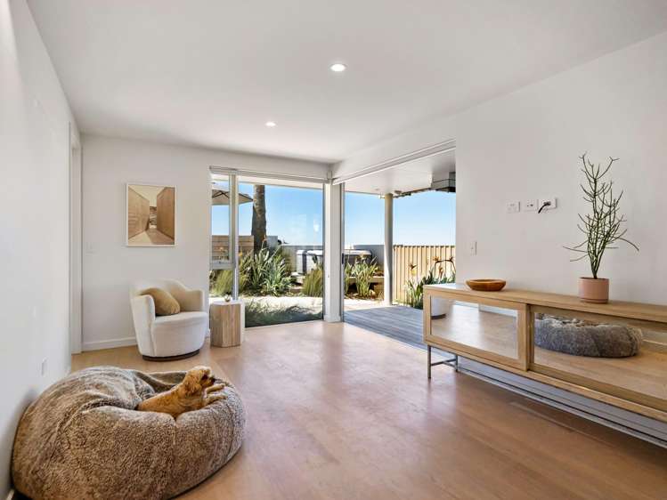 7 Surf Road Mt Maunganui_31