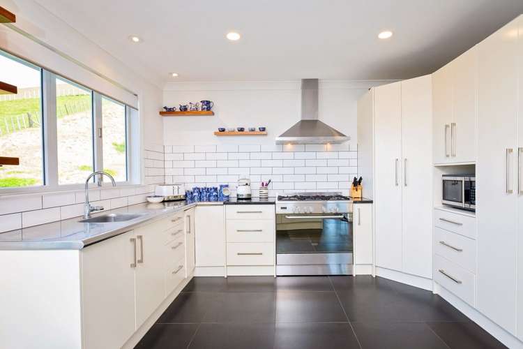 1972 State Highway 2 Te Hauke_3