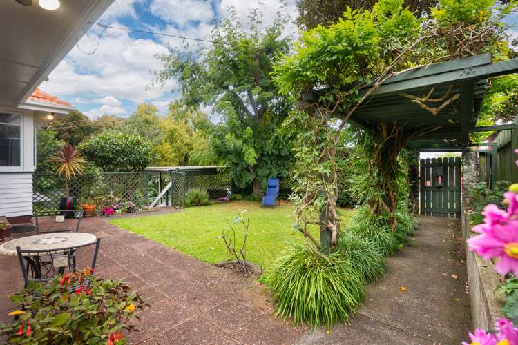 18 Amandale Avenue Mount Albert_20
