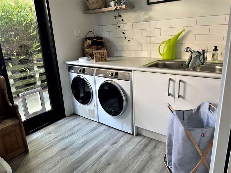 17 South Lynn Road Titirangi_7