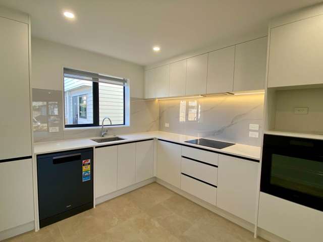 Brand new 3 bedroom plus study room - Westlake...