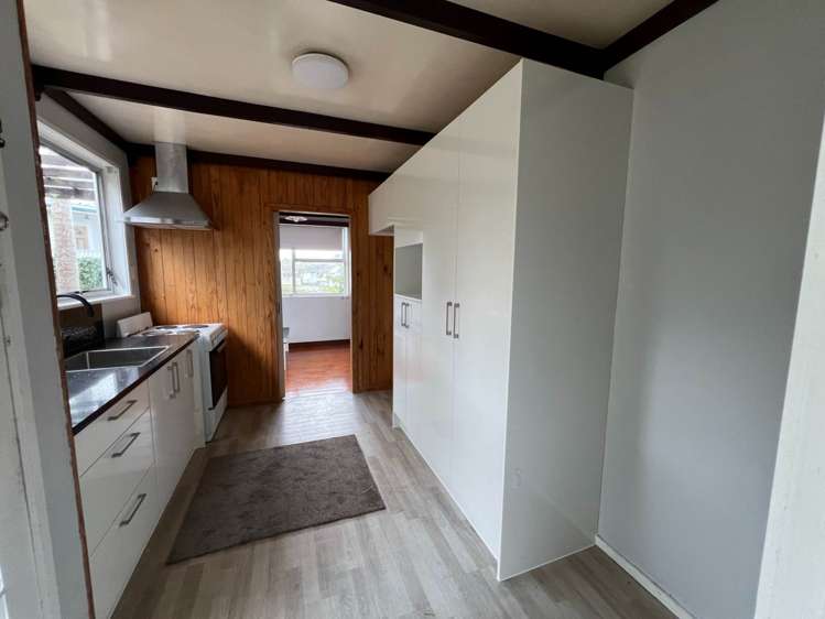 38 Thornlow Street Glendene_5