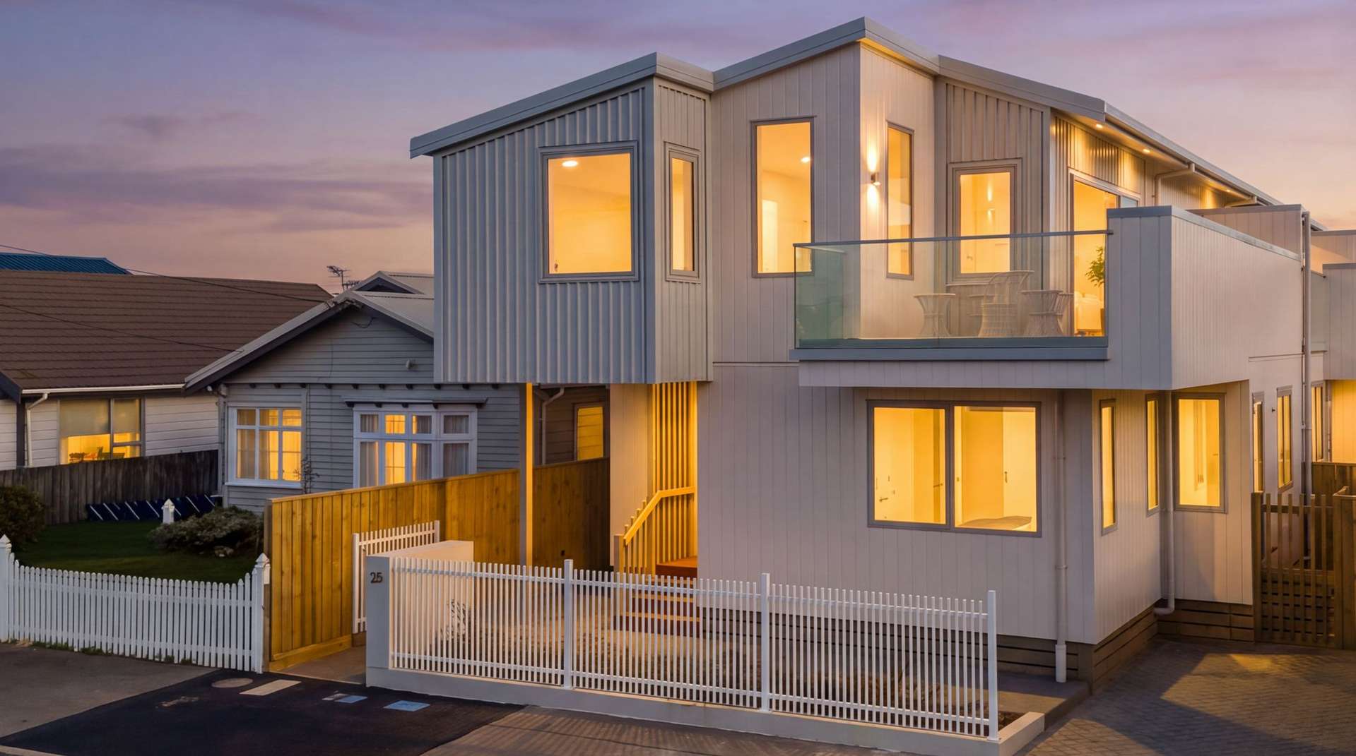 26 Resolution Street (4 x Finished Homes) Lyall Bay_0