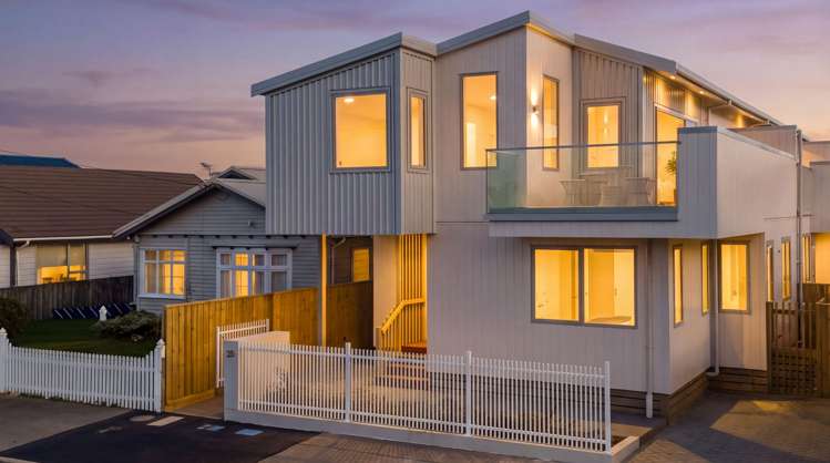 26 Resolution Street (4 x Finished Homes) Lyall Bay_0