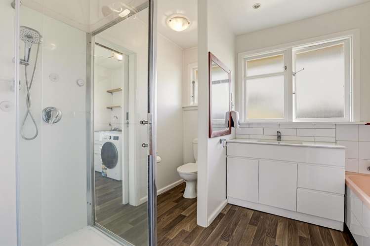 5 Norrie Street Redwood_23
