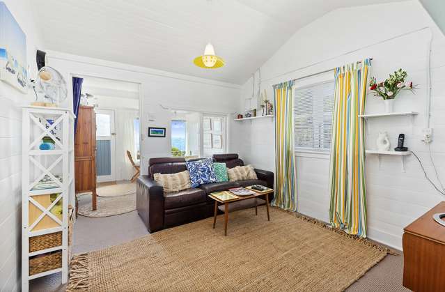 8 Ocean Parade Pukerua Bay_4