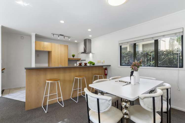 43/8 Flynn Street Birkdale_8