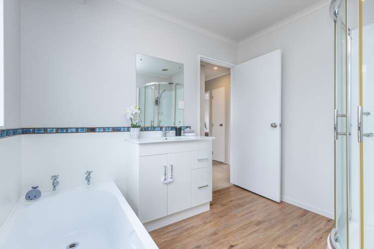 9 Ada Place Fairview Downs_17