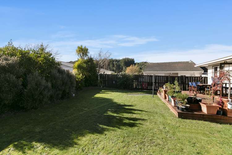 57 Parkway Wainuiomata_13