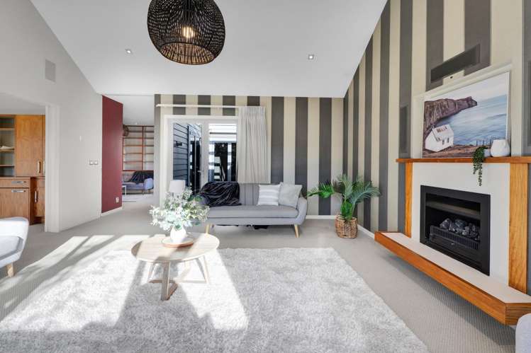 1 Gleneagles Way Waiwhakaiho_16