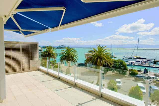 Sea Views & Sun-Filled Living