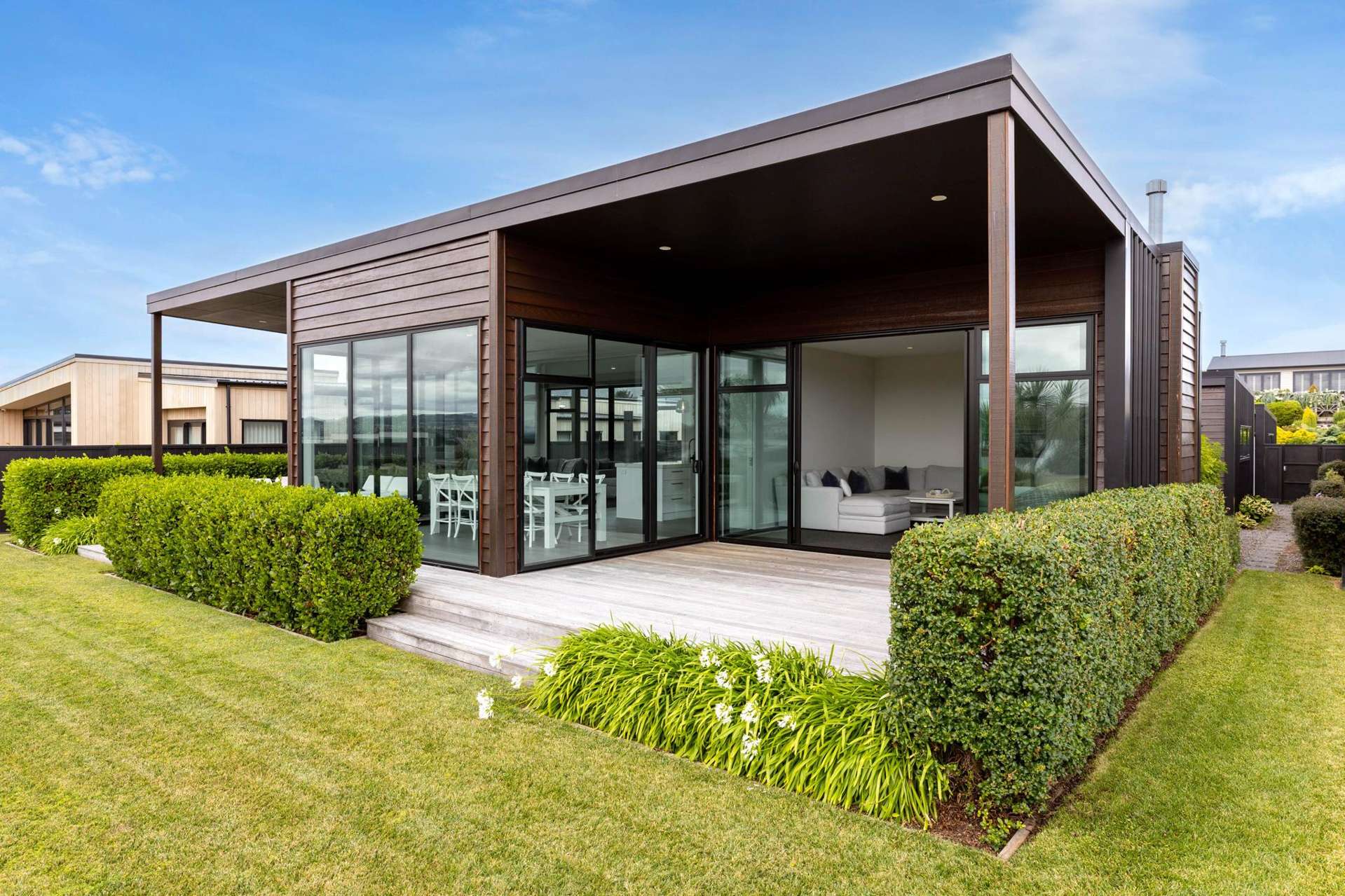 8 Kurapoto Lane Rainbow Point_0