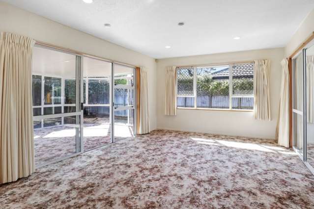 1/61A Strathfield Avenue Dallington_2