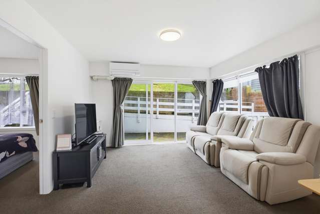 8/32 Akaroa Drive Maupuia_3