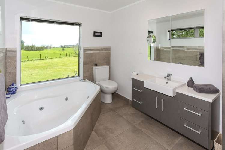 19 Church View Road Waiau Pa_10