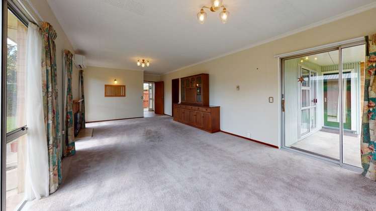 2/42 Queens Drive Allenton_5