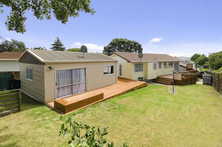 3 Charntay Avenue Clover Park_2