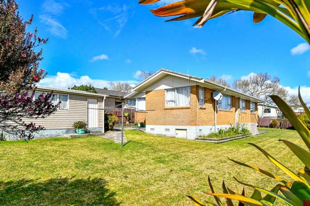 90 Boundary Road Clover Park_4