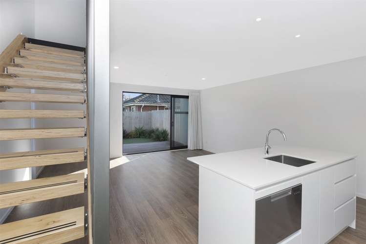 5/23 Hills Road Edgeware_13