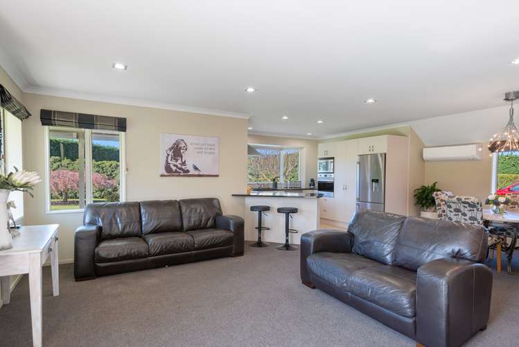 2/736 Sandy Knolls Road West Melton_5