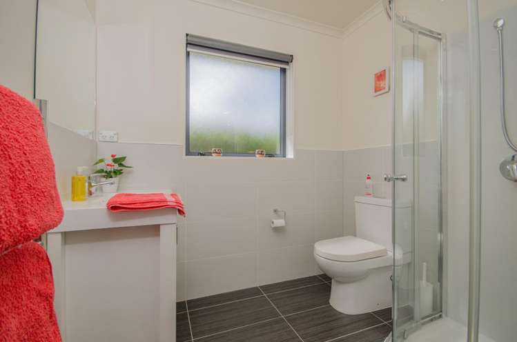 106b Simpson Road Henderson Valley_9