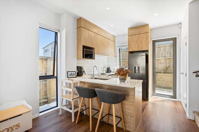 3/22 Coniston Avenue Te Atatu South_2