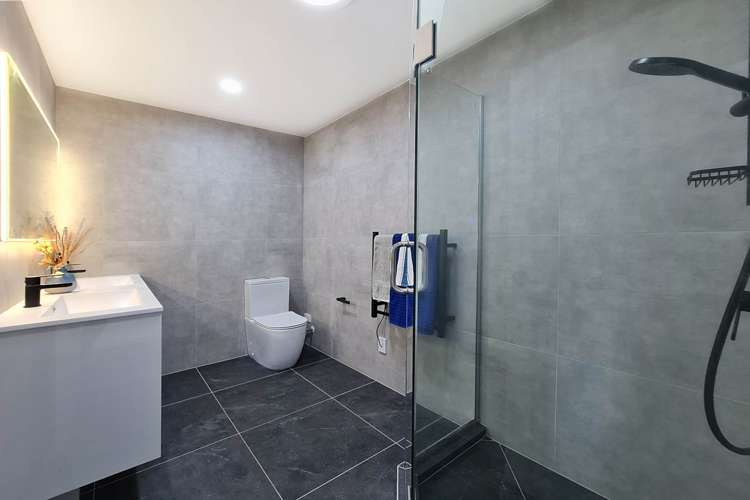 4 Frontier Lane Flat Bush_17