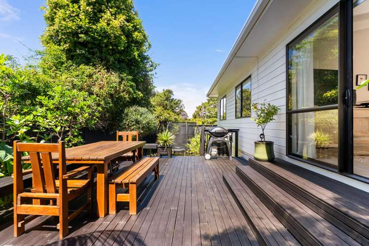 216B Meola Road Point Chevalier_10
