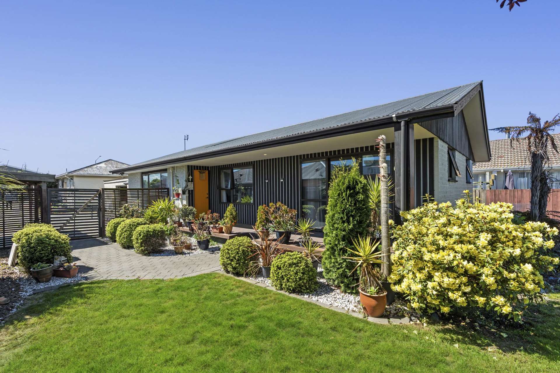 2/291 Main South Road Hornby_0
