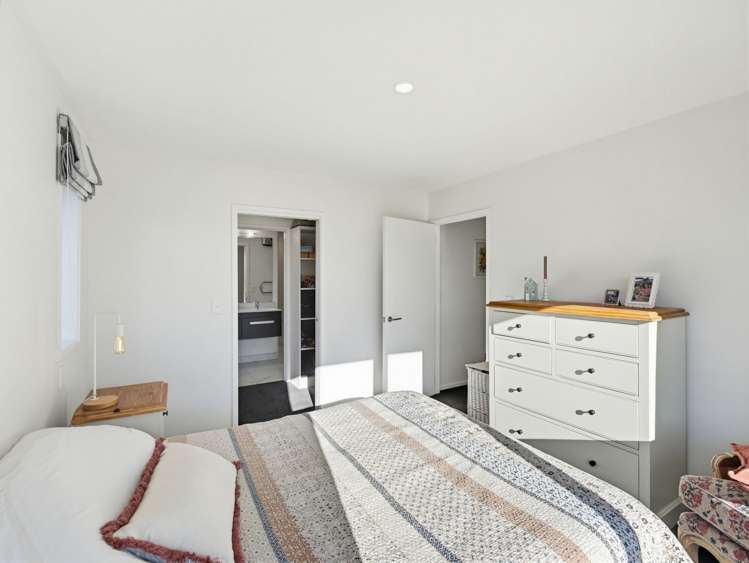 16 Bonecrusher Street Lincoln_13