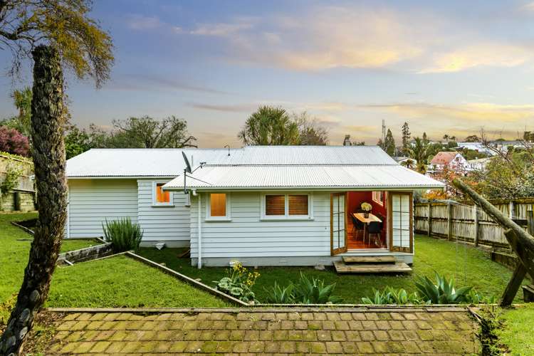 35 Emily Place Bellevue_8