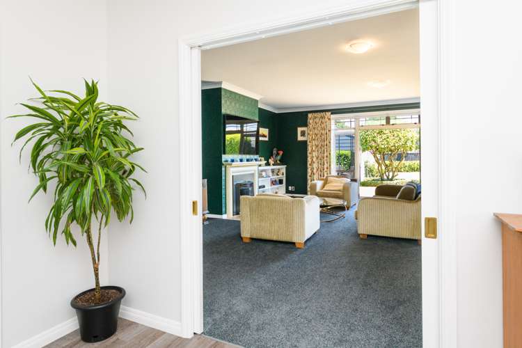 8 Kowhai Avenue Takaro_11