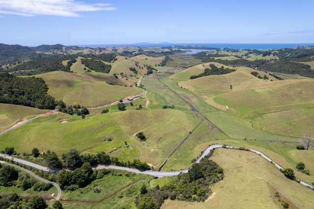 Coastal farm with privacy, pasture & potential