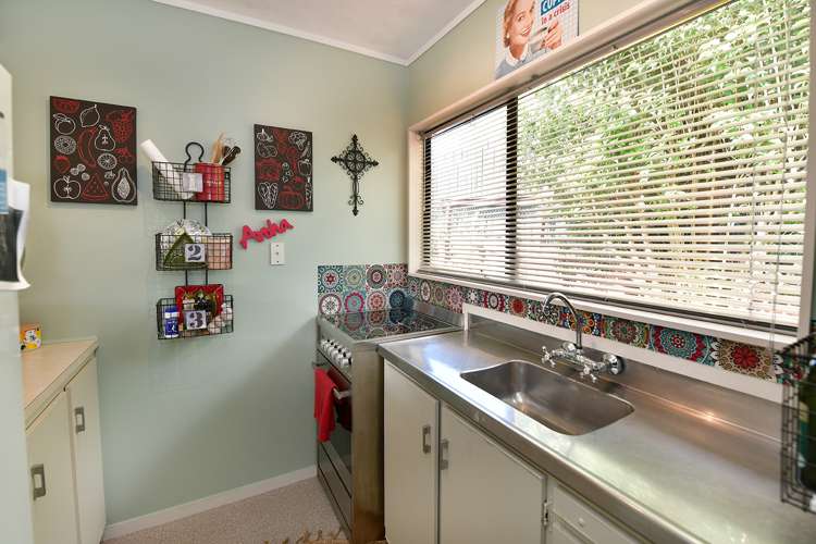 Unit A/3 Miro Street Helensville_6