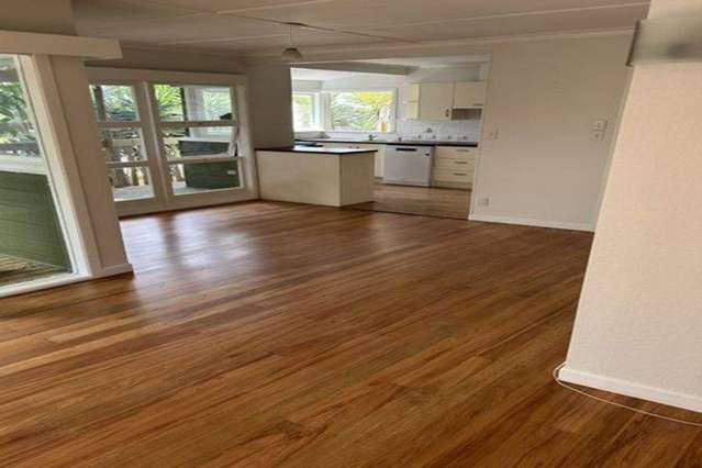 125 Barrack Road Mt Wellington_1