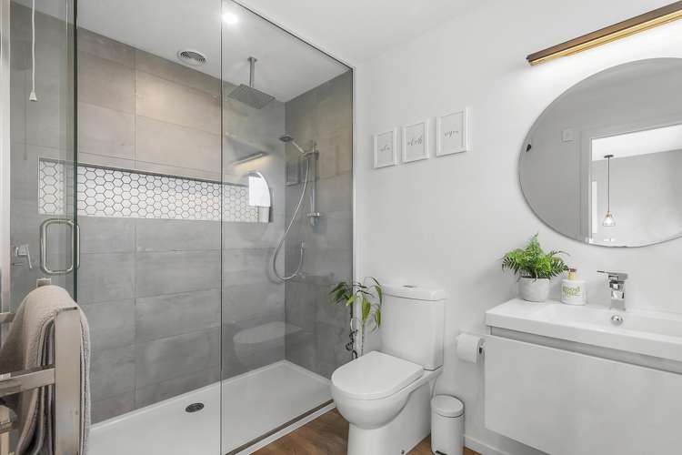 168 Endeavour Drive Whitby_13