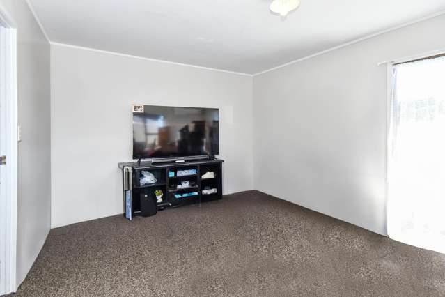 3/26 Burundi Avenue Clendon Park_3