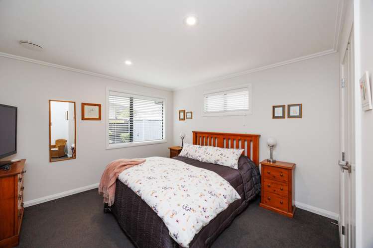 11 Majestic Way Kelvin Grove_15