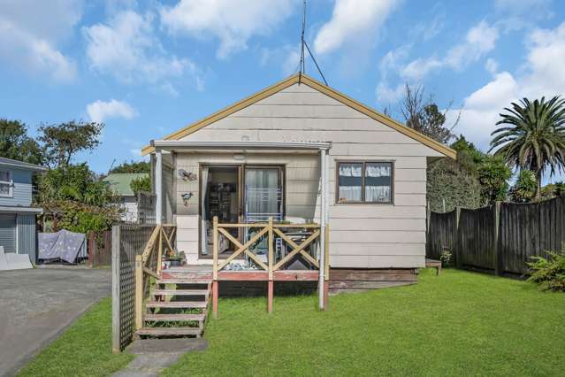 Two Homes, One Title, $1,000 Every Week