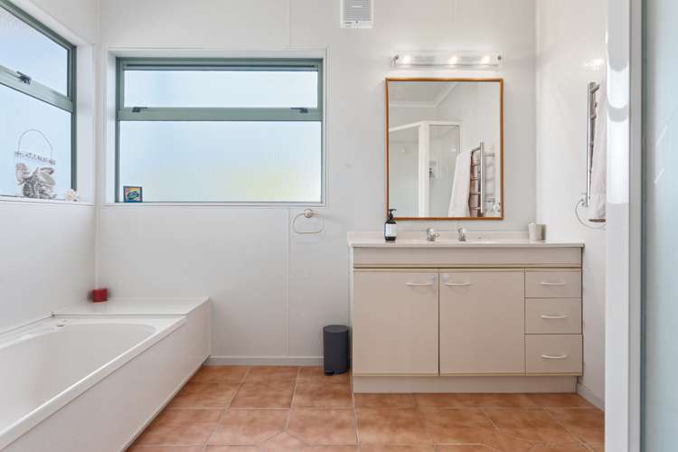 13 Panorama Place Coastlands_11