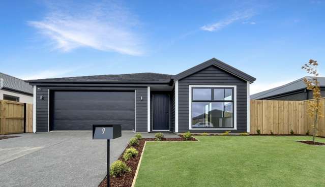 Brand new 4 bedroom home in Lincoln