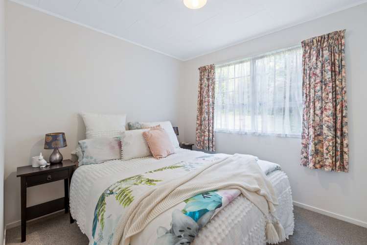 53 Trias Road Totara Vale_9