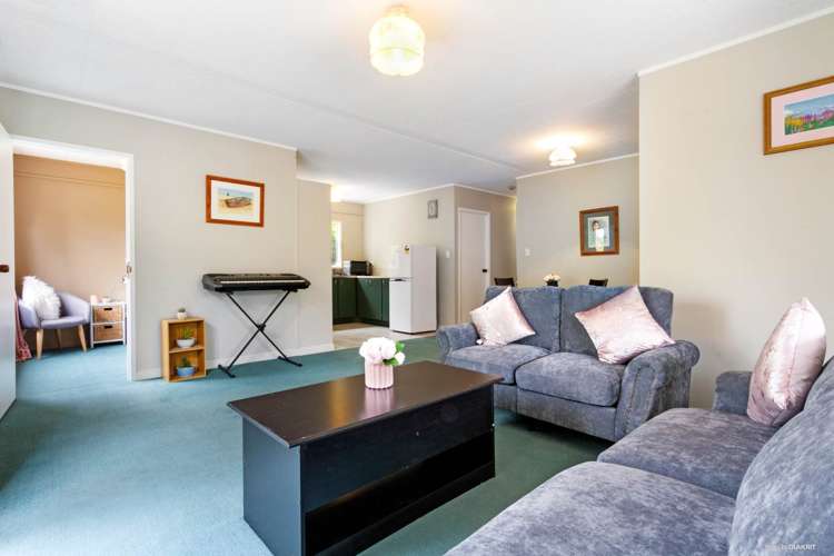 1/122 Rosier Road Glen Eden_8