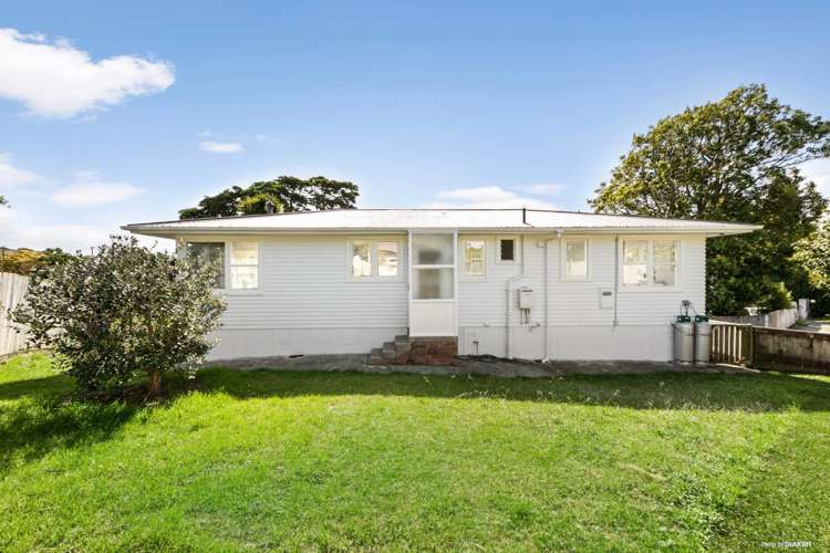 22 Maui Pomare Street Blockhouse Bay_13