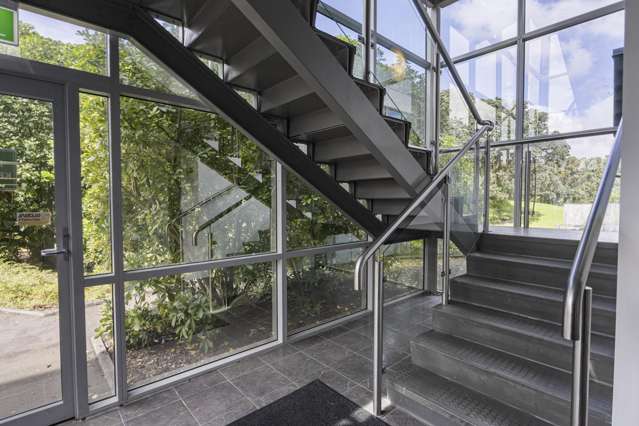 34 Barrys Point Road Takapuna_3