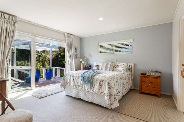 23 Woodfern Crescent Titirangi_12