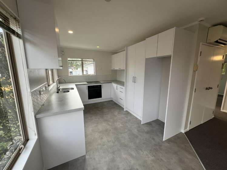 37B Walton Street Red Beach_2