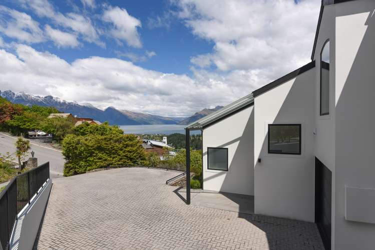 30 Edinburgh Drive Queenstown_23