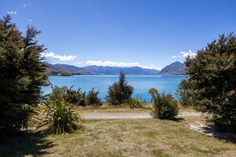 28 Flora Dora Parade Lake Hawea_7