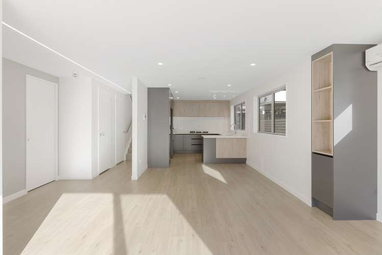 1b Sea Spray Drive Bucklands Beach_5